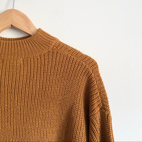 Willow & Wind Oversized Chunky Knit Sweater | Distressed Boho Sweater - Picture 6 of 7